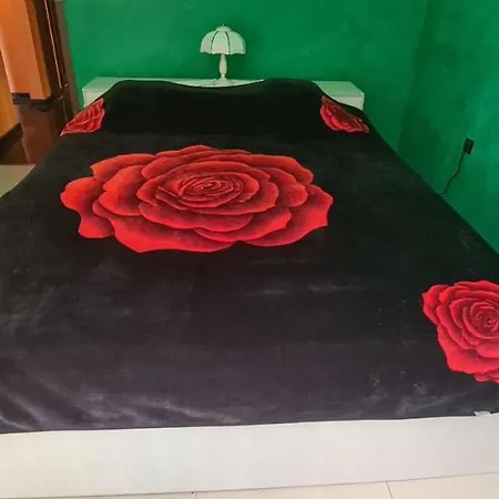 Super Luxury Room For Two In The Center Of Burgas *